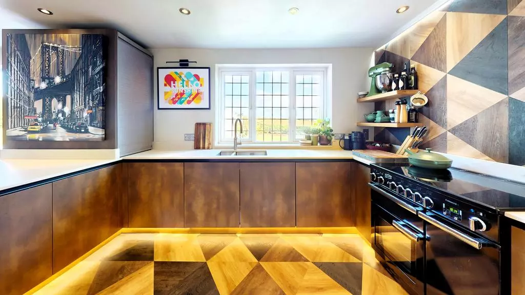 4 bedroom detached house for sale