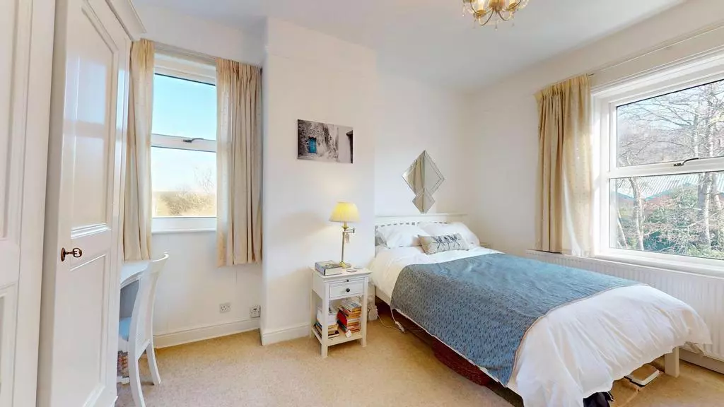 4 bedroom
